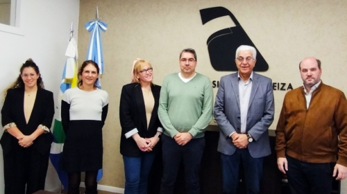 Academia del Transportista firma un acuerdo Internacional con la Universidad Argentina de Ezeiza